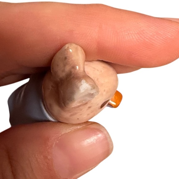 Vintage Peter Rabbit Ceramic Teapot with Pink Handle – Beatrix Potter - Picture 6 of 16